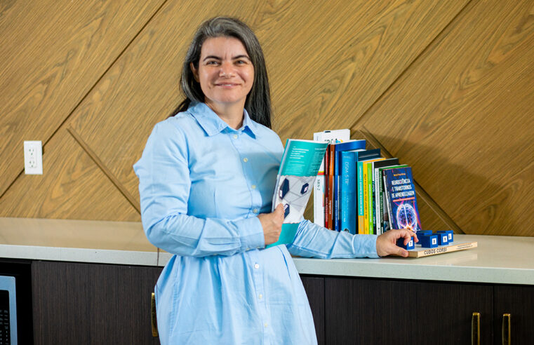 Educação Especial em Alta: Consultora Luana Cristina Sardinha Bezerra Ganha Destaque em São Paulo com Livro para Educadores da Inclusão